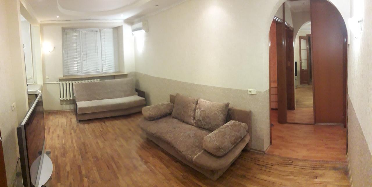Appartment Near M. 23 Serpnya Jarkov Exterior foto